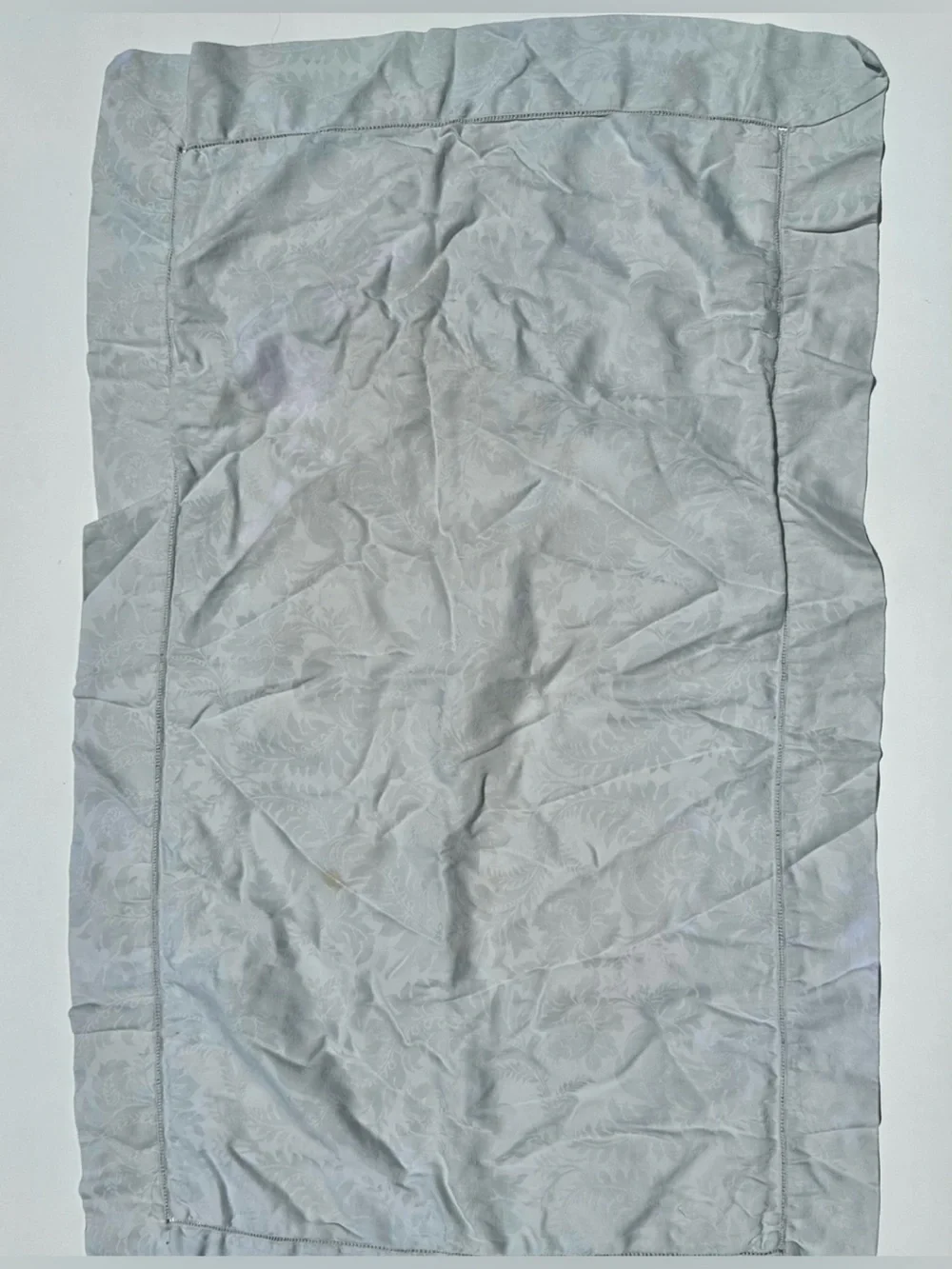 2 Sferra Egyptian Cotton Jacquard Linea Casa Light Green Gray King Shams, stains